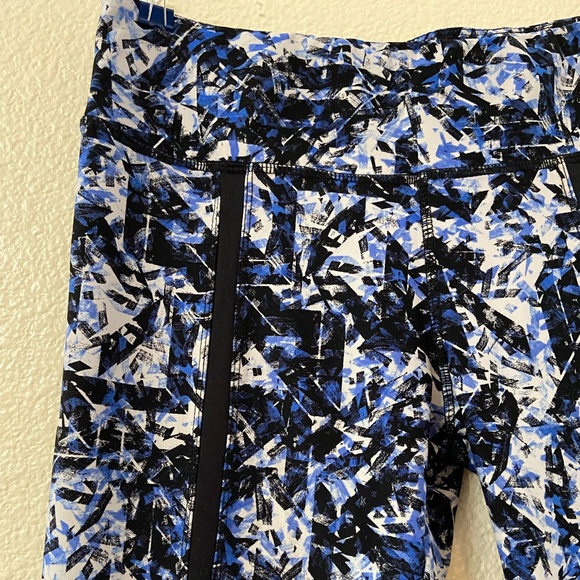 Lululemon Athletica Blue Abstract Leggings - Picture 5 of 15